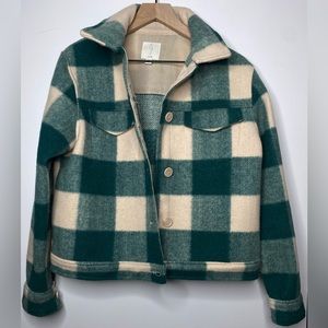 Checkered jacket size medium wool short shacket green cream